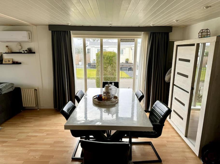 Luxe Chalet In Prachtig Natuurgebied Lith Buitenkant foto